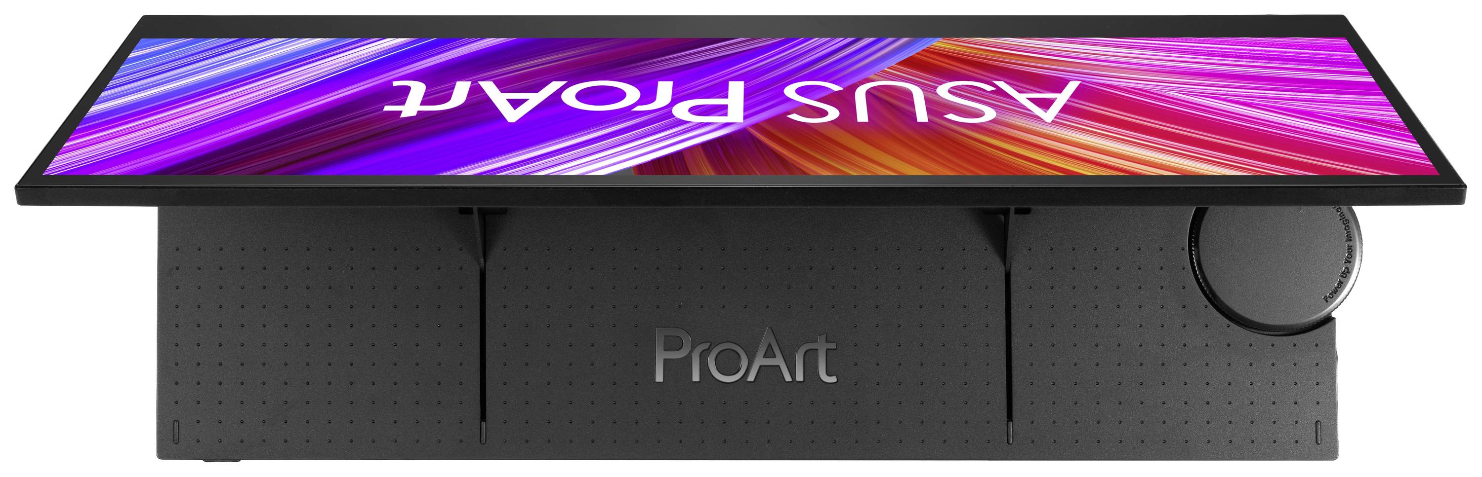 Plochý monitor s digitálním designem v živých barvách, na kterém je nápis 'ASUS ProArt'. Monitor je nastavitelný v úhlu sklonu.