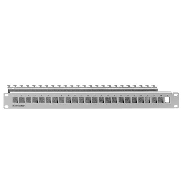 Patch panel 1U 24 portů ukazuje čelní pohled na strukturovaný kabelážní systém, označený číslovanými porty od 1 do 24.
