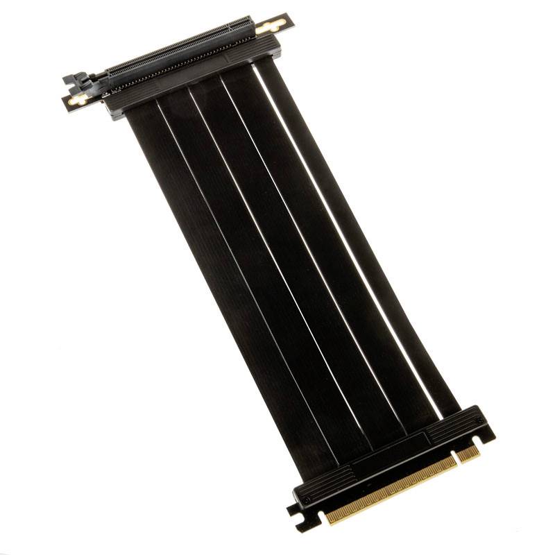 Černý PCIe riser kabel se zlatými kontakty na koncích, používaný k prodloužení PCIe slotu na základní desce.