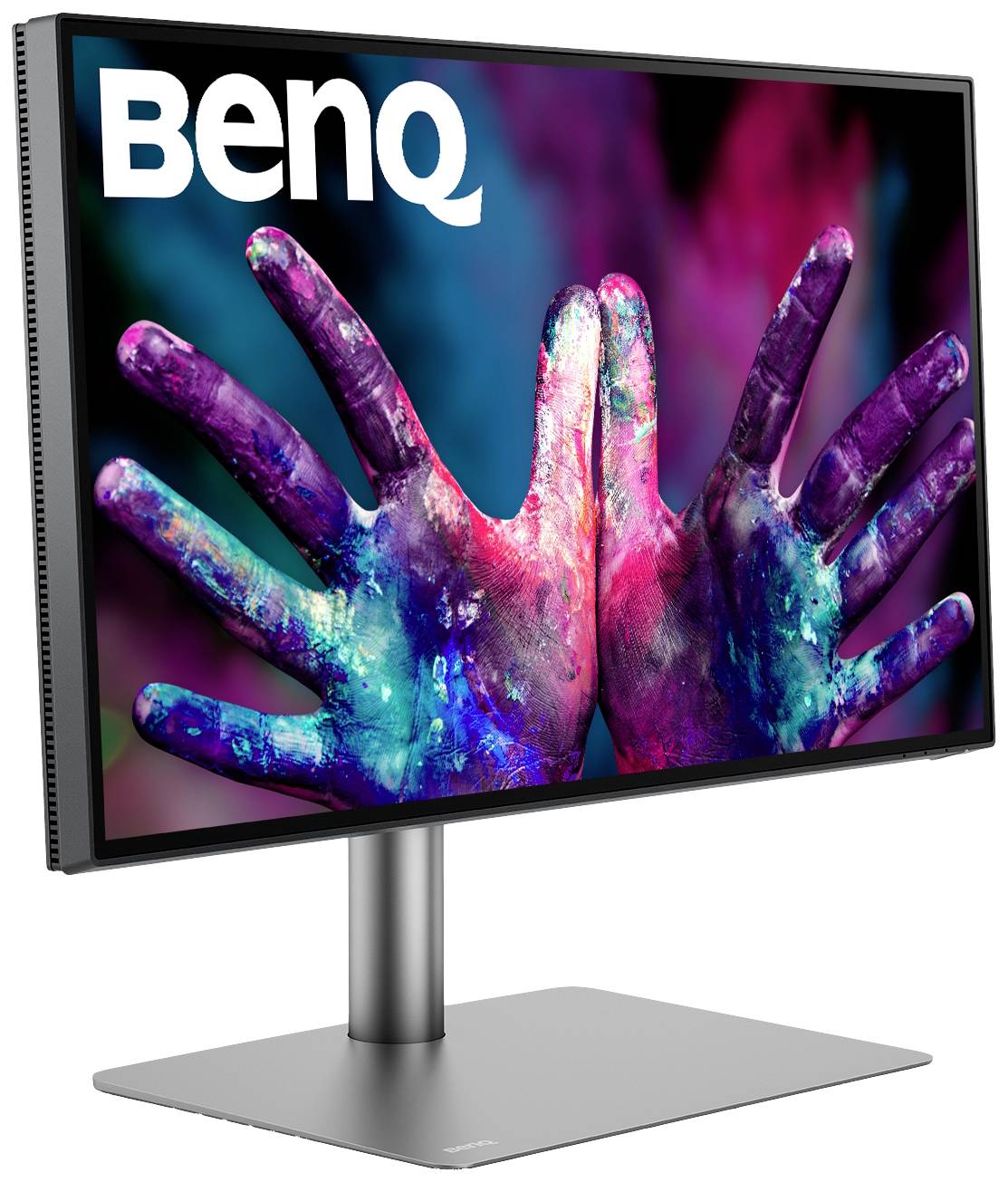 Monitor s barevně pomalovanýma rukama na třetí obrazovce. Logo značky 'BenQ' viditelné vlevo nahoře.