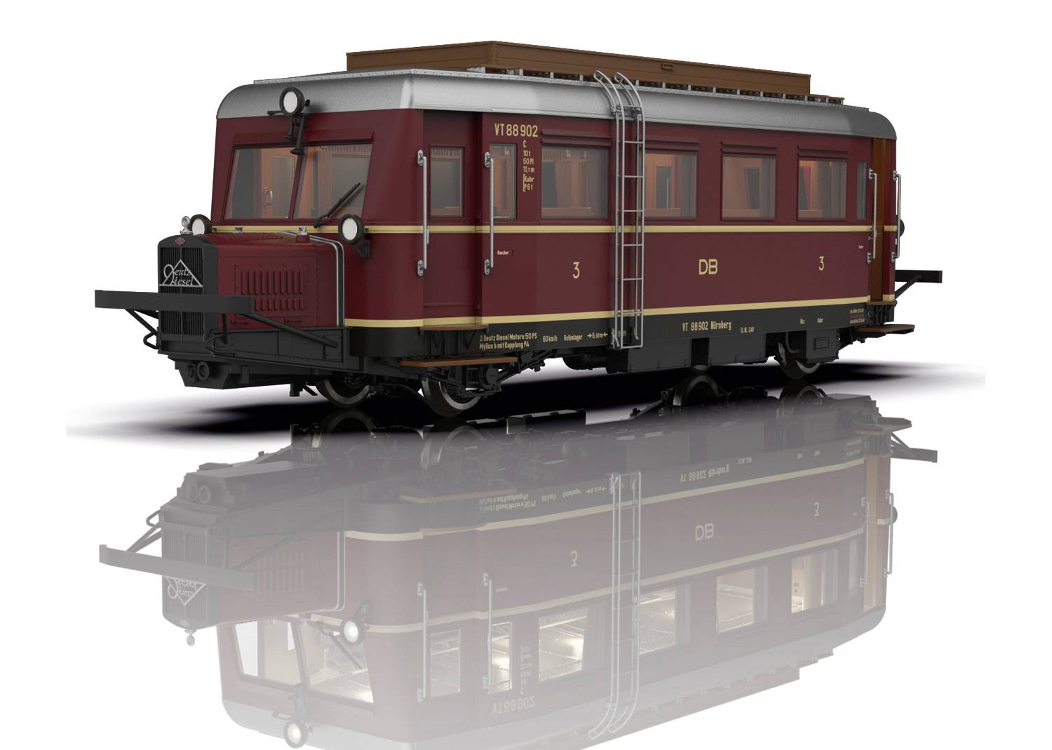 Tmavě červený železniční vagon Deutsche Bahn se žlutými pruhy a nápisem 'DB', odrážející se na lesklém povrchu.