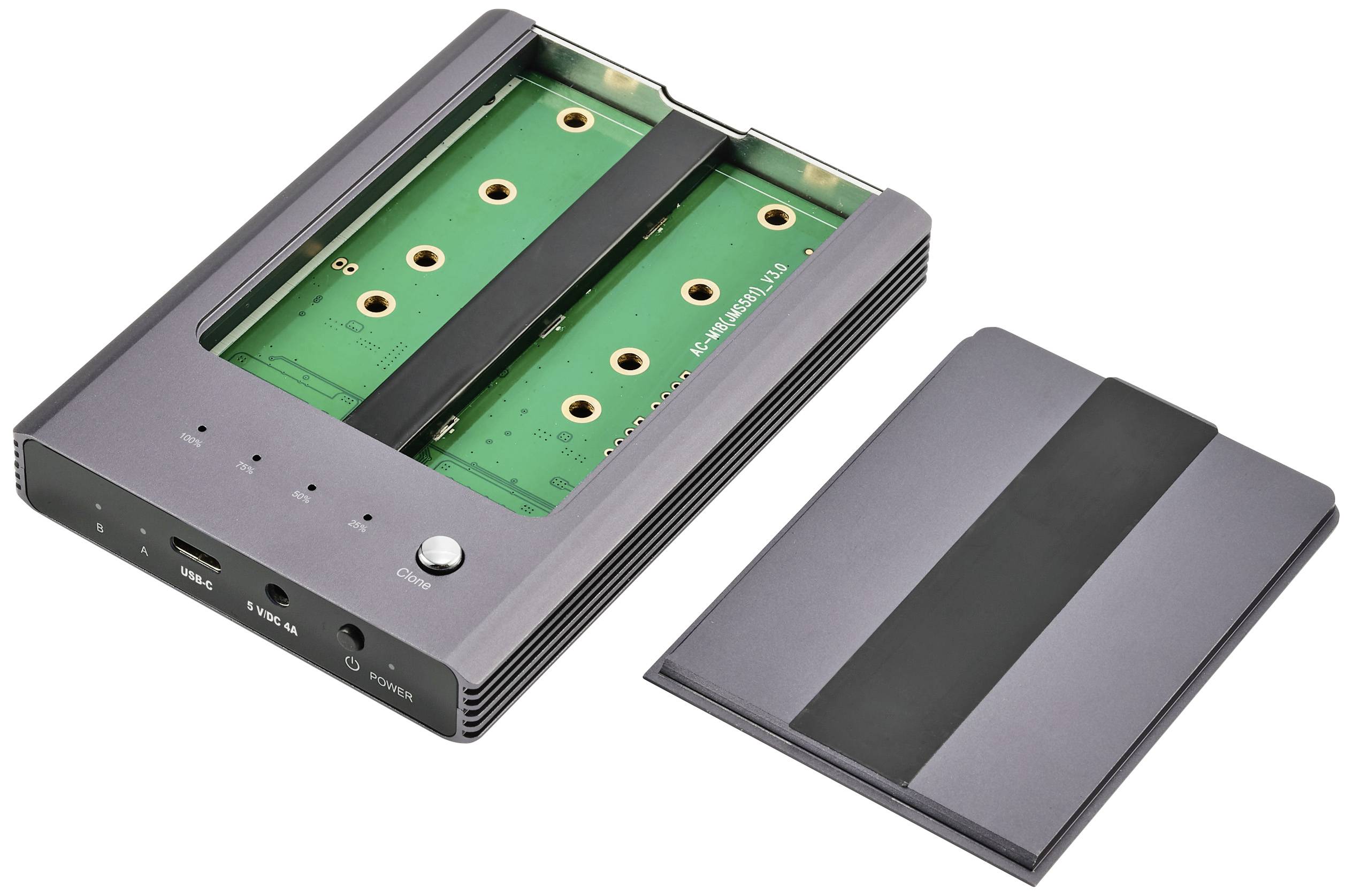 Externí pouzdro pro dva M.2 SSD disky, otevřené. Zobrazuje sloty a konektory. Vhodné pro rozšíření úložiště a přenos dat.