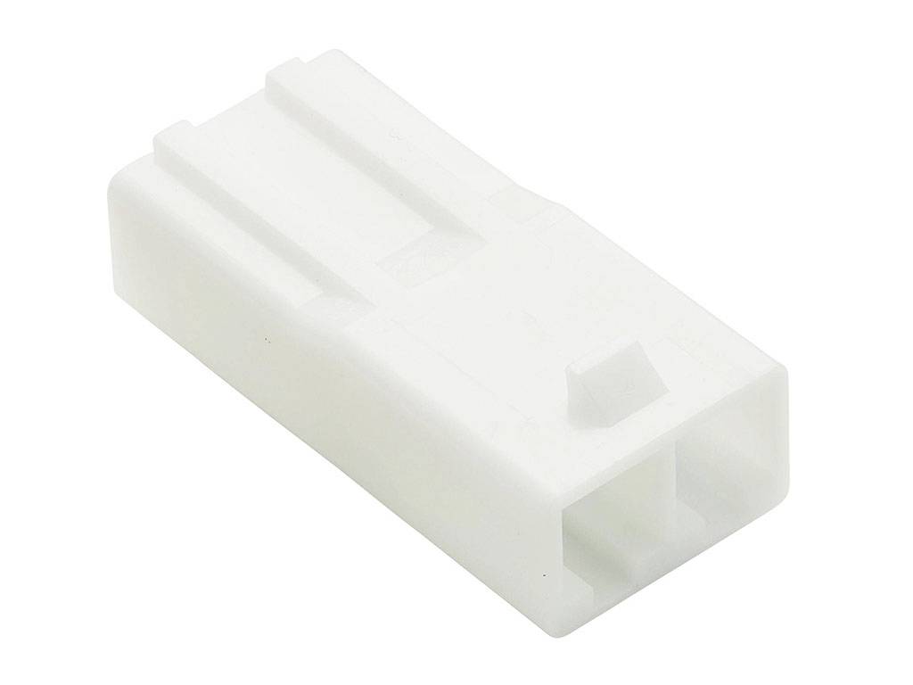 Bílý plastový konektor obdélníkového tvaru s otvorem pro elektrické kontakty.