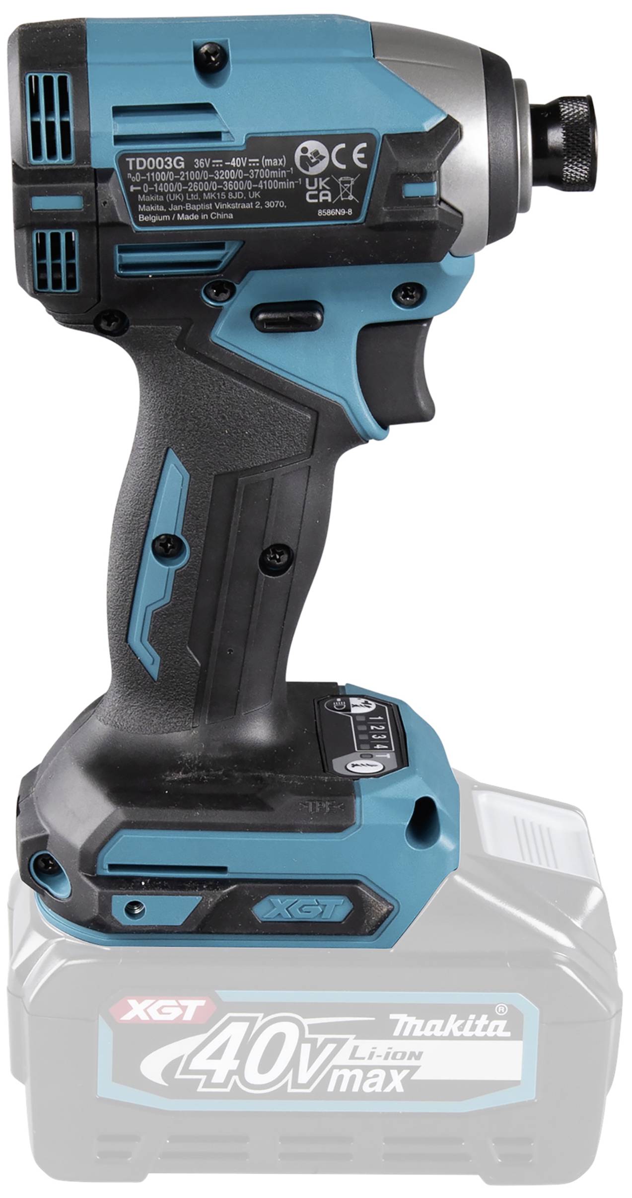 Akumulátorový rázový utahovák v modro-černém provedení od značky Makita, model XGT 40V max. Viditelný je rukojeť a nastavovací tlačítka, typické pro elektrické nástroje.