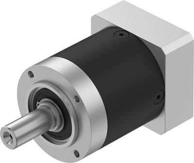 Válcový elektromotor s převodovkou v černé a stříbrné barvě s výstupní hřídelí, který zobrazuje technické detaily a design.