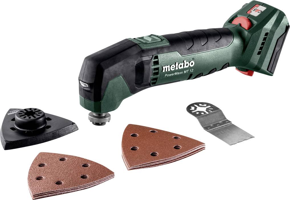 Bezdrátový oscilující multitool se brusným papírem a škrabacími nástavci na bílém pozadí.