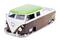 Model auta klasického VW Transporteru v zelené, bílé a hnědé barvě se zavřenými okny a sníženým podvozkem.
