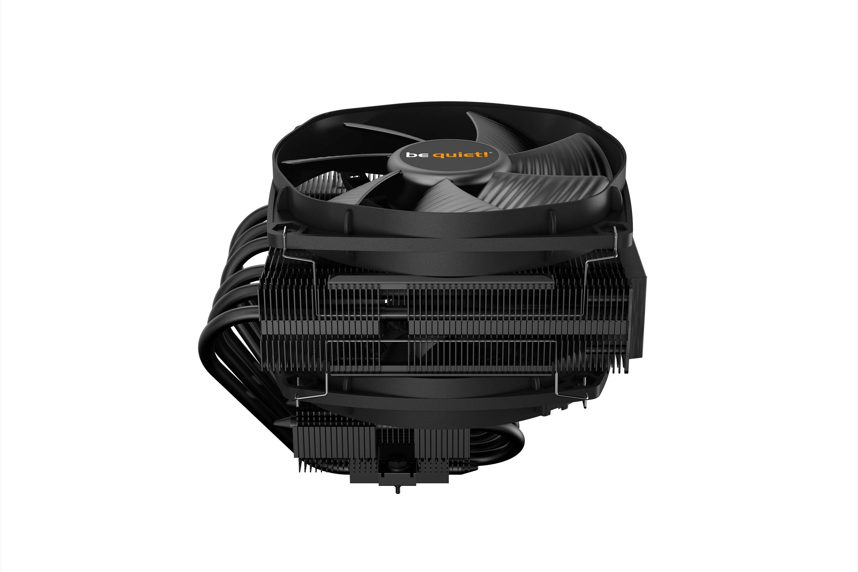 Černý chladič CPU s několika chladicími žebry a velkým ventilátorem od společnosti 'be quiet!' určený pro chlazení počítačových procesorů.
