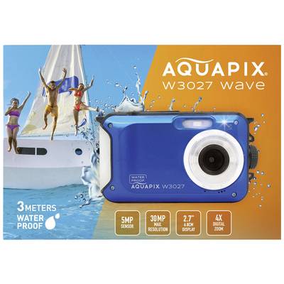 Obal zobrazuje vodotěsný fotoaparát nazvaný 'Aquapix W3027 Wave'. Vlevo skákají lidé z lodi do vody.