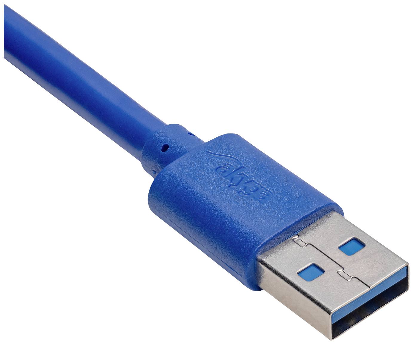 Modrý USB kabel s konektorem USB-A, který se používá pro přenos dat a propojení zařízení.