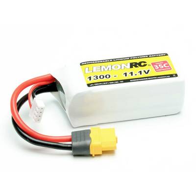Lithium-polymerový akumulátor od LemonRC s kapacitou 1300mAh a 11,1V. Akumulátor má červené a černé připojovací kabely.