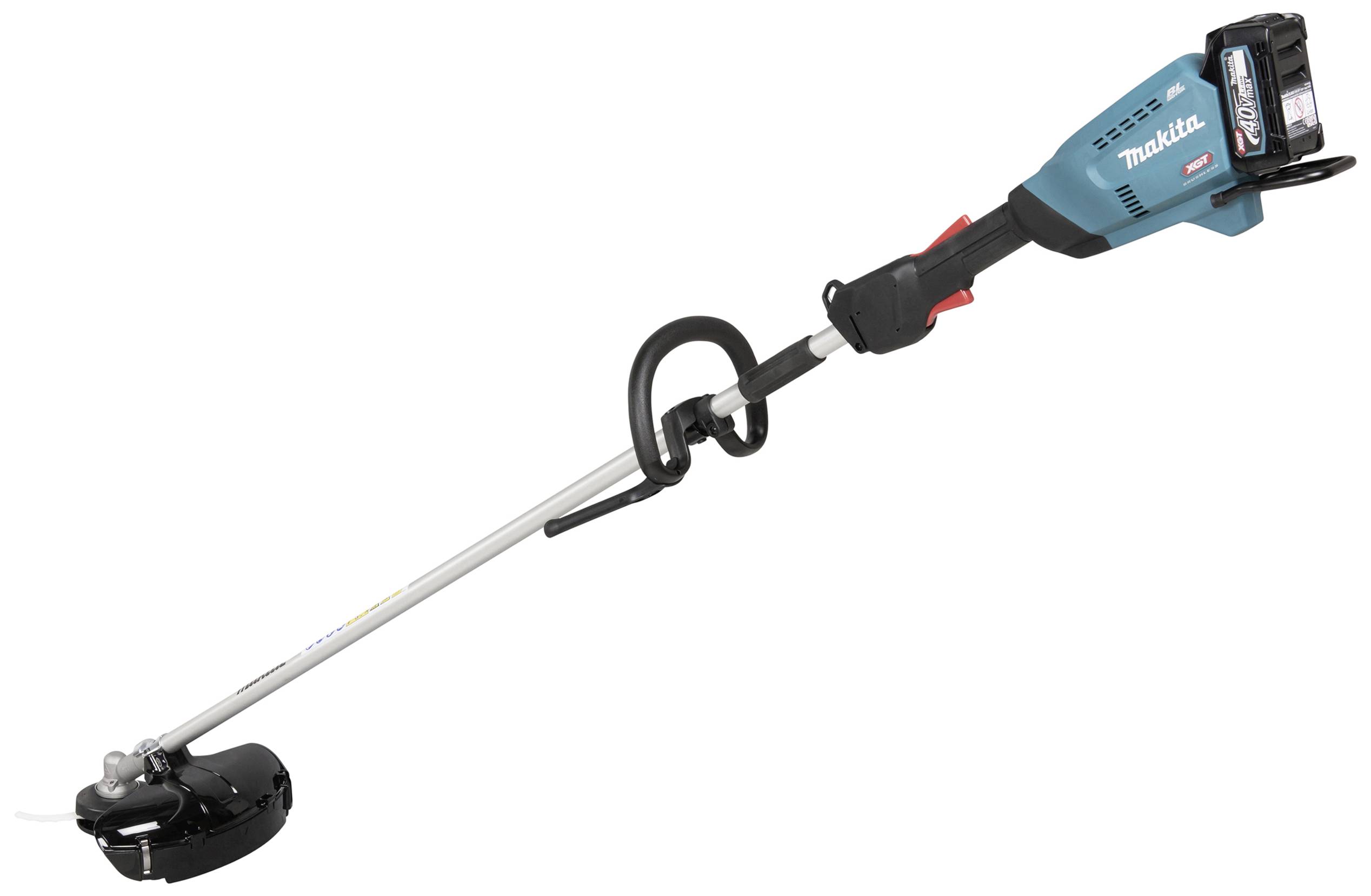 Akumulátorový vyžínač v modré a černé barvě s ergonomickou rukojetí. Vhodný pro sekání trávy v těžko dostupných místech.