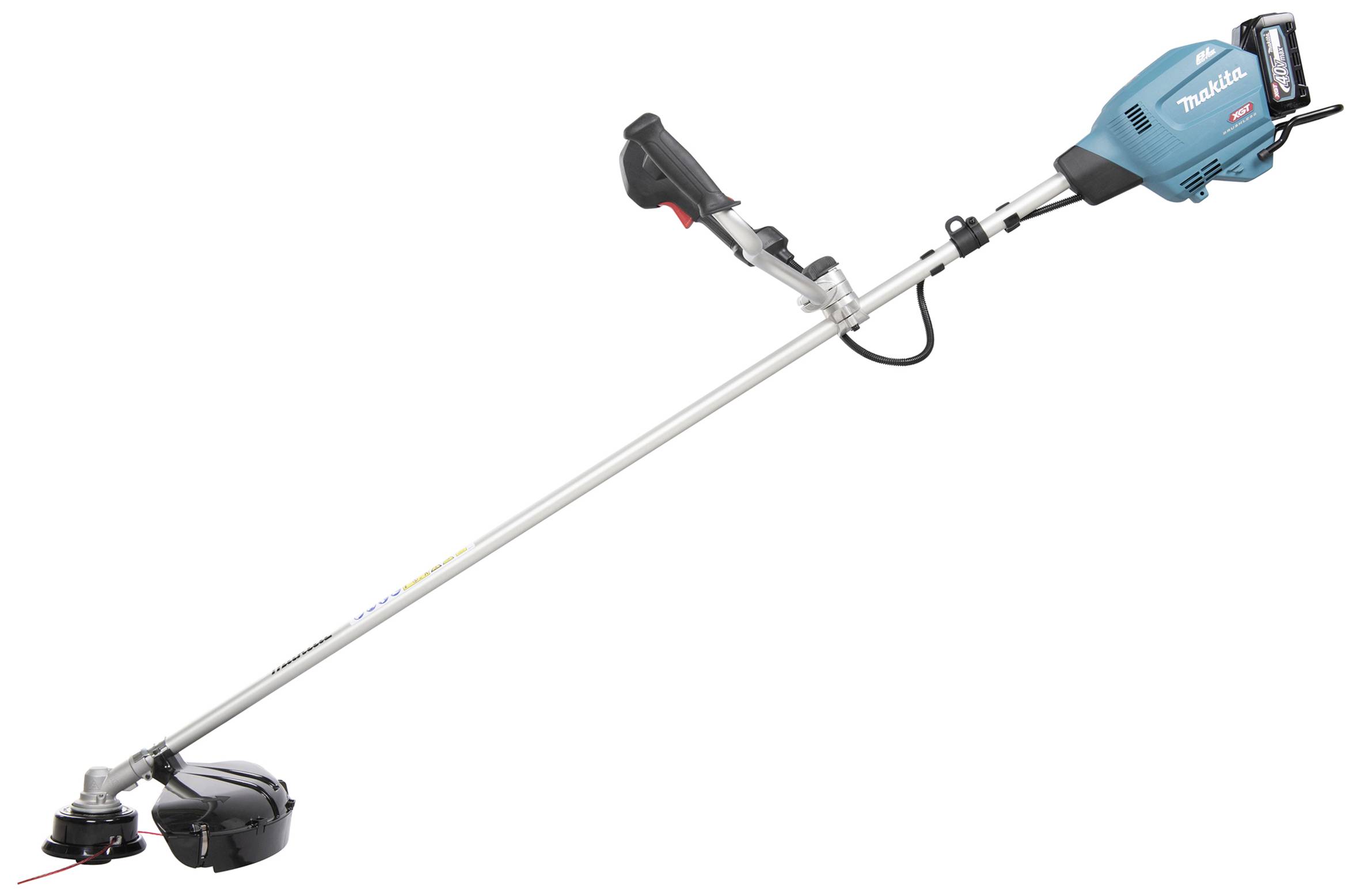 Motorový vyžínač s dlouhou rukojetí, modrým tělem a černou žací hlavou, vhodný pro zahradnické práce.