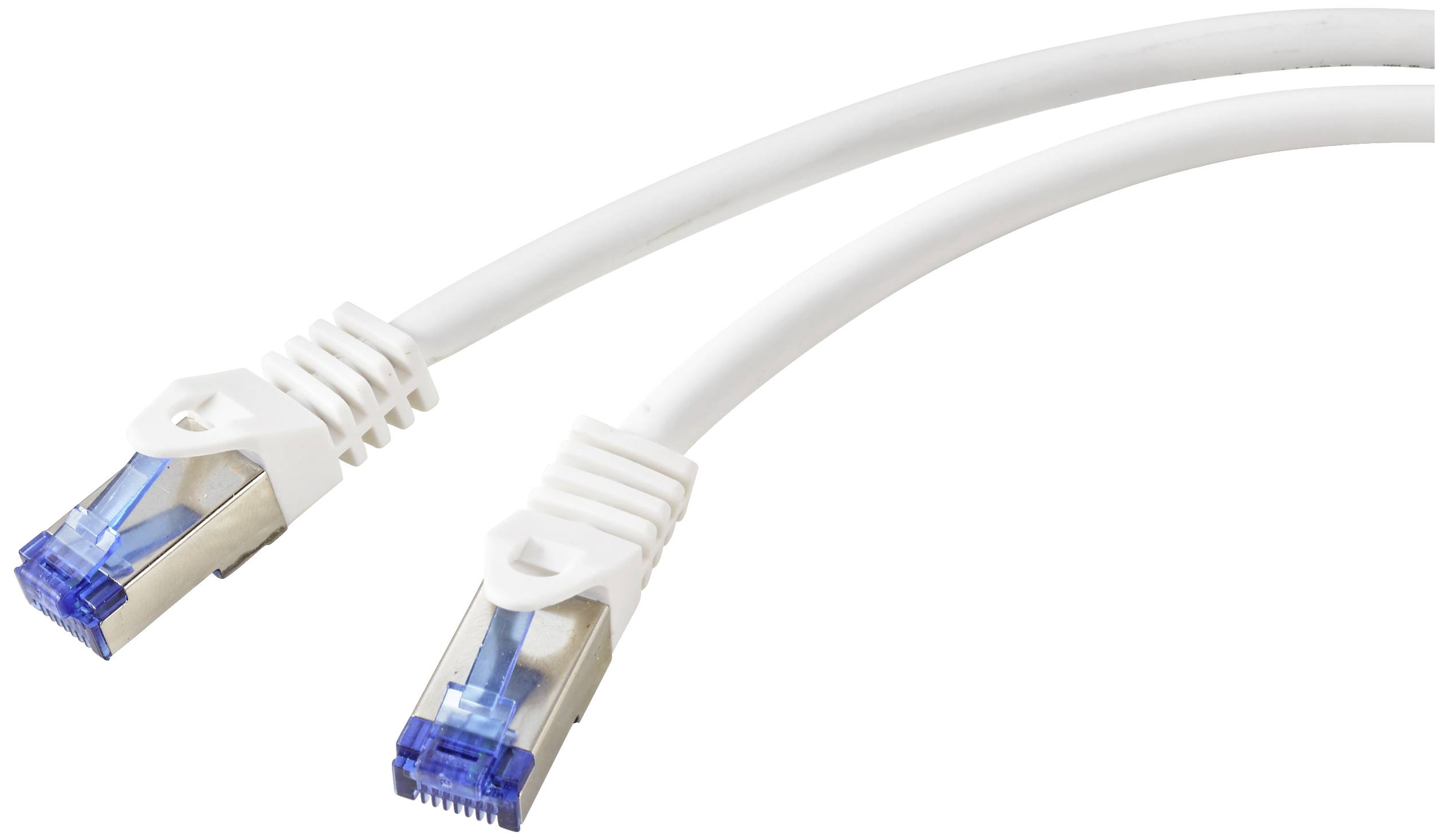 Ethernetový kabel se dvěma konektory, vhodný pro síťová připojení.