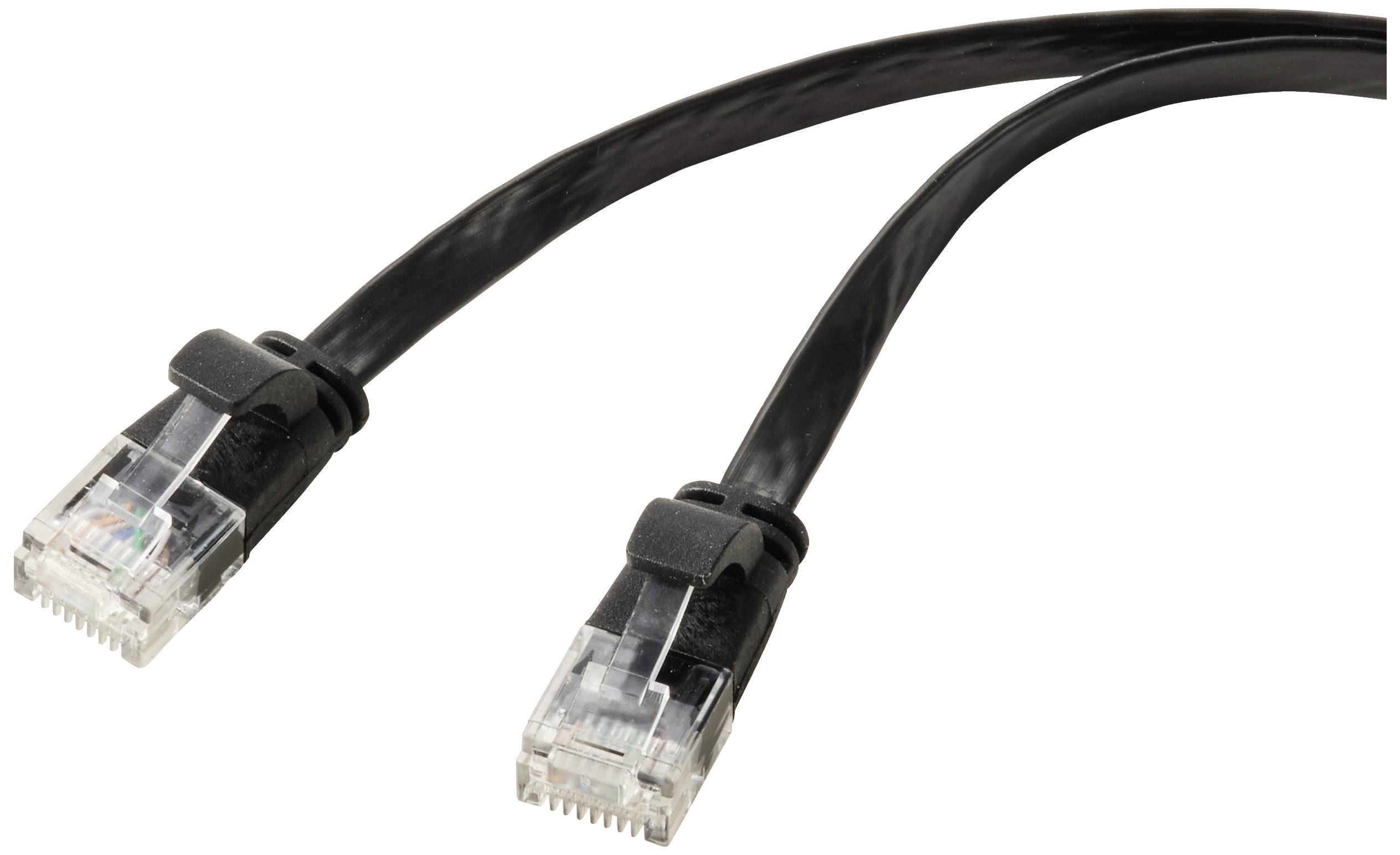 Černý ethernetový kabel se dvěma konektory RJ45 na koncích, určený pro propojení síťových zařízení a přenos dat.