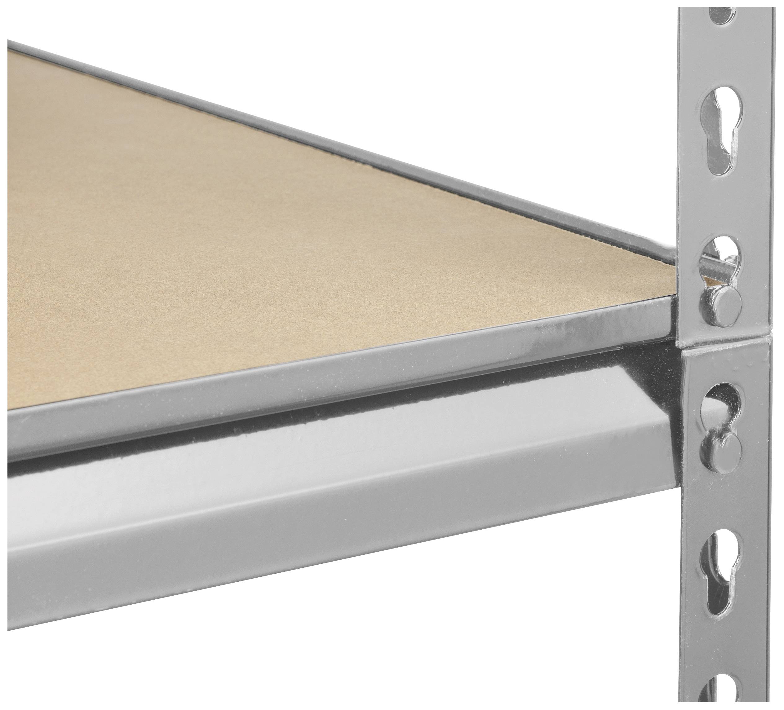 Detailní pohled na kovový rám regálu s dřevěnými policemi zavěšenými do držáků.