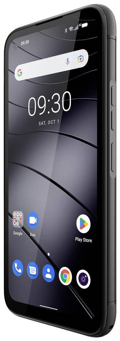 Černý smartphone s displejem zobrazujícím domovskou obrazovku s časem '09:30', na které jsou viditelné několik aplikací jako Google, Duo a Play Store.