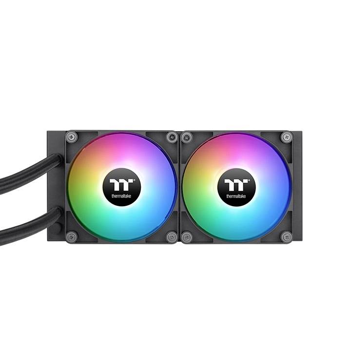 Dva počítačové ventilátory s osvětlenými RGB-LED diodami zářícími v barvách duhy, namontované na černém rámu, s viditelnými kabely.