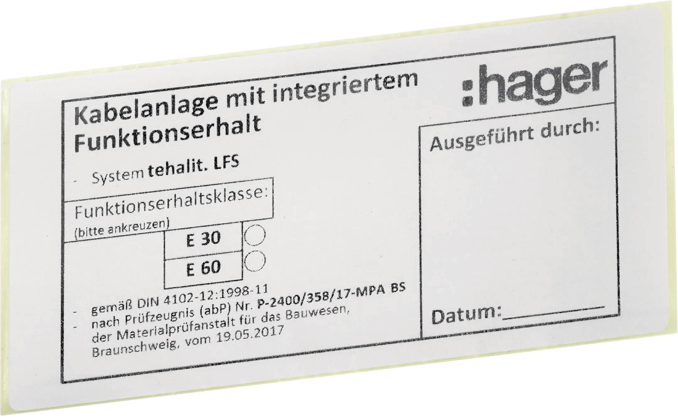 Kabelový systém s integrovanou funkcí požární odolnosti od společnosti Hager. Údaje o třídě funkční integrity (E30 nebo E60) a zkušebním osvědčení podle normy DIN.