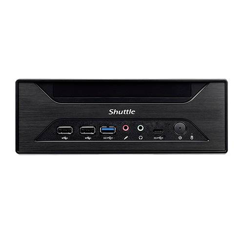 Kompaktní černý počítač značky 'Shuttle' s několika porty na přední straně, včetně USB a audio konektorů.