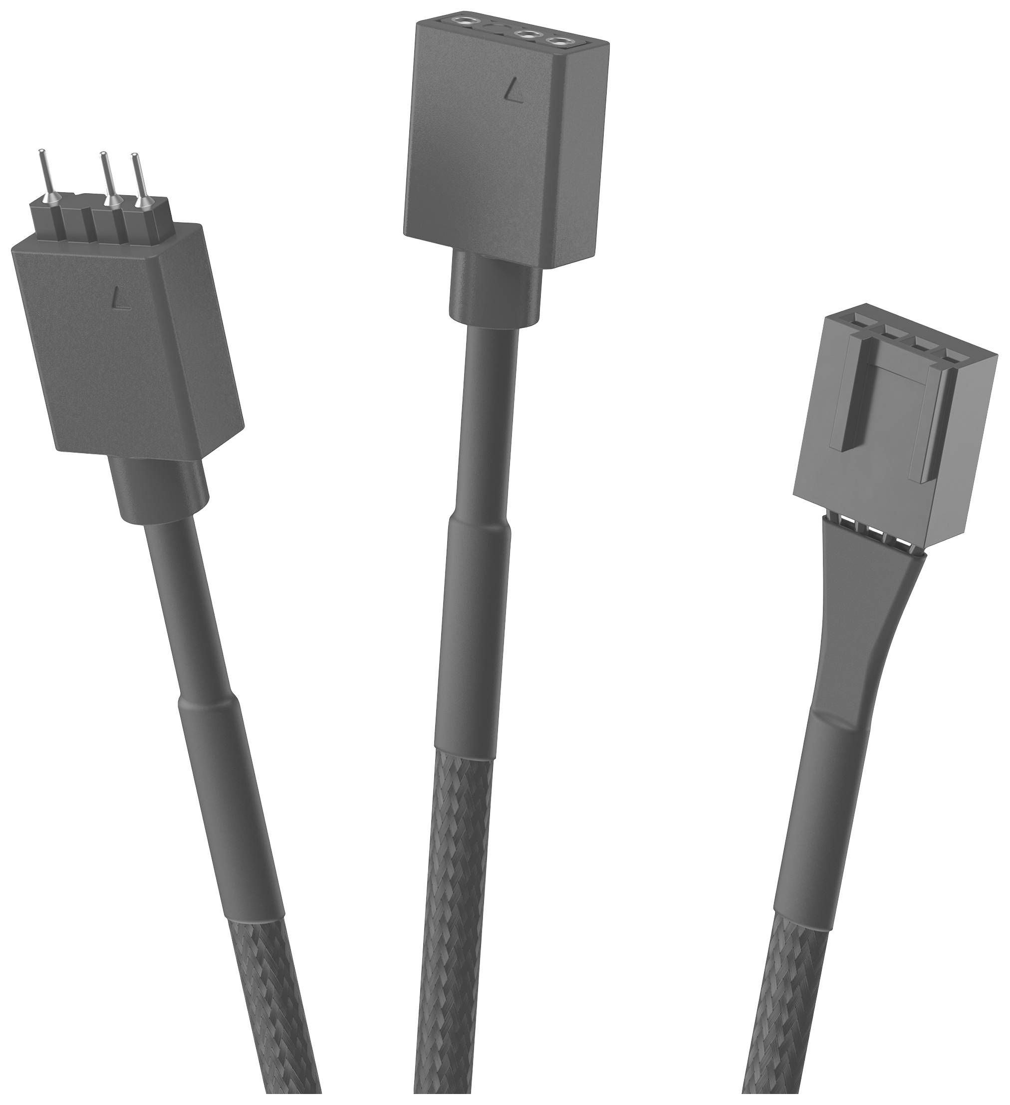 Tři různé elektronické kabelové konektory; čtvercové a ploché tvary s viditelnými kontakty, vhodné pro počítačový hardware.