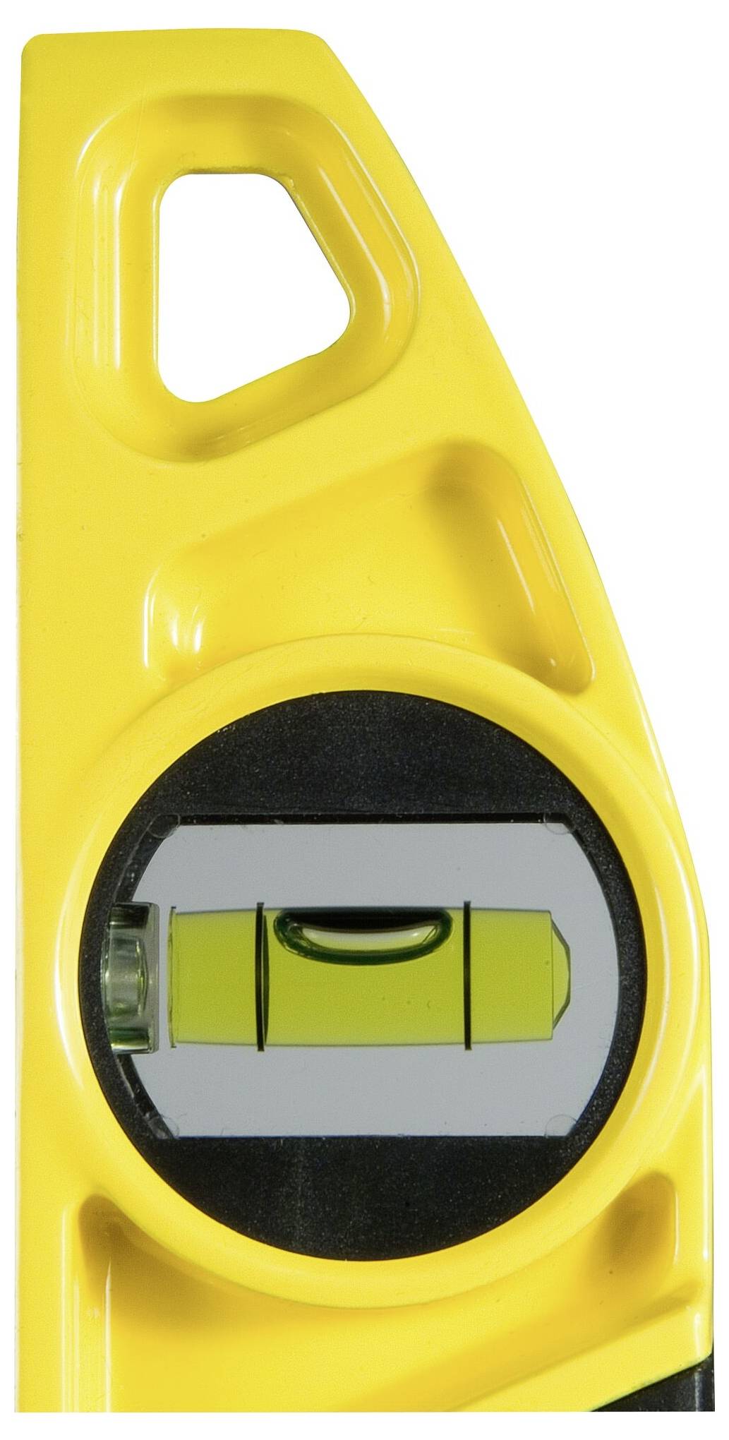 Vodováha se žlutým pouzdrem ukazuje vyrovnanou libelu, což signalizuje vodorovné umístění.