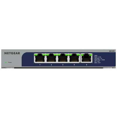 Síťový switch od Netgearu s pěti ethernetovými porty, očíslovanými od 1 do 5. Vlevo je napájecí LED dioda svítící zeleně.