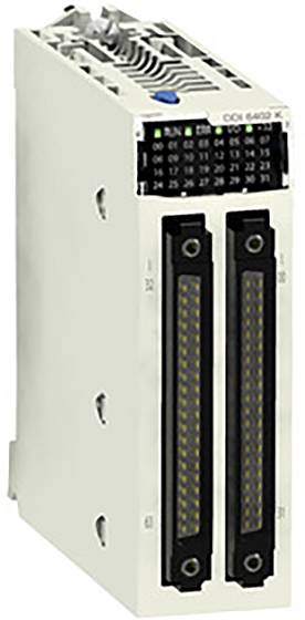 Modul s elektronickými přípojkami, zelenými LED indikátory nahoře a dvěma řadami slotů dole, používané v průmyslových řídicích systémech.