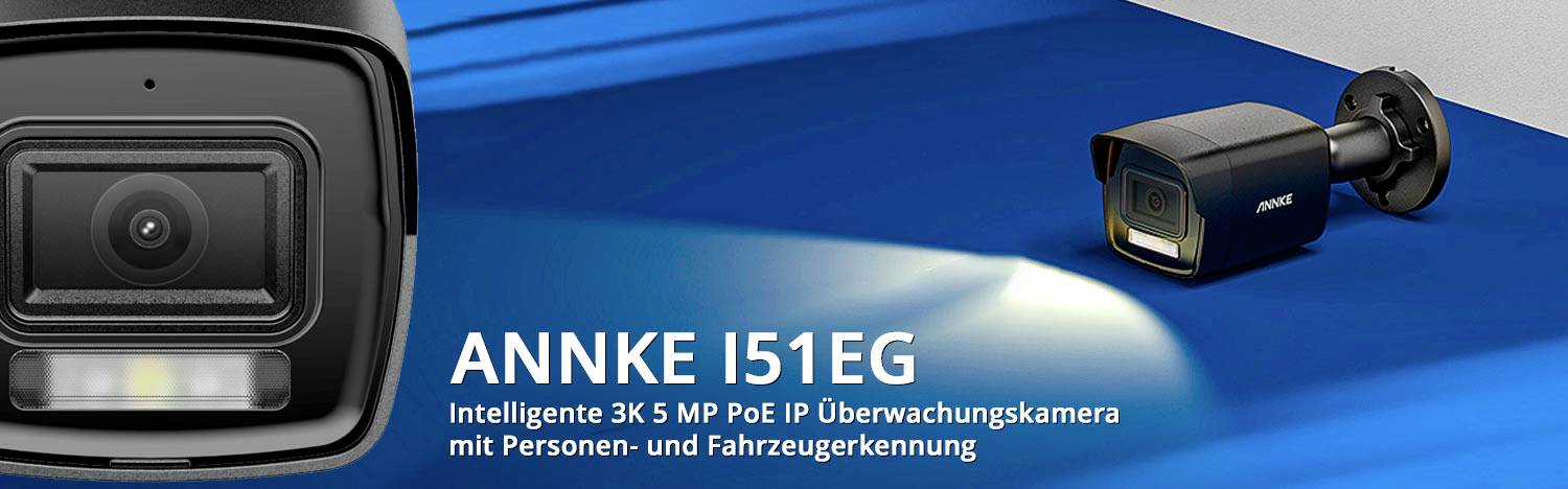 'ANNKE I51EG, inteligentní 3K 5 MP PoE IP bezpečnostní kamera s detekcí osob a vozidel. Dvě kamery zobrazené na modrém pozadí.'