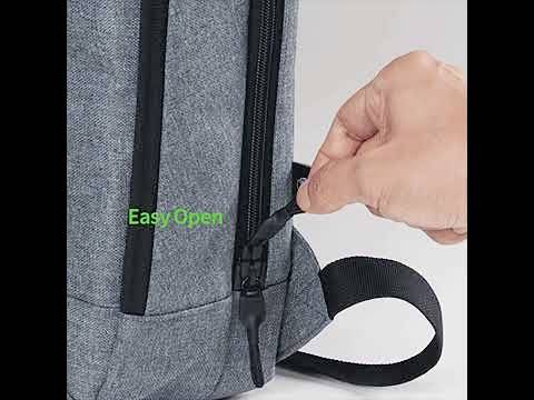 Ruka táhne za zip šedého batohu. Vedle zipu je nápis "Easy Open" zeleným písmem.