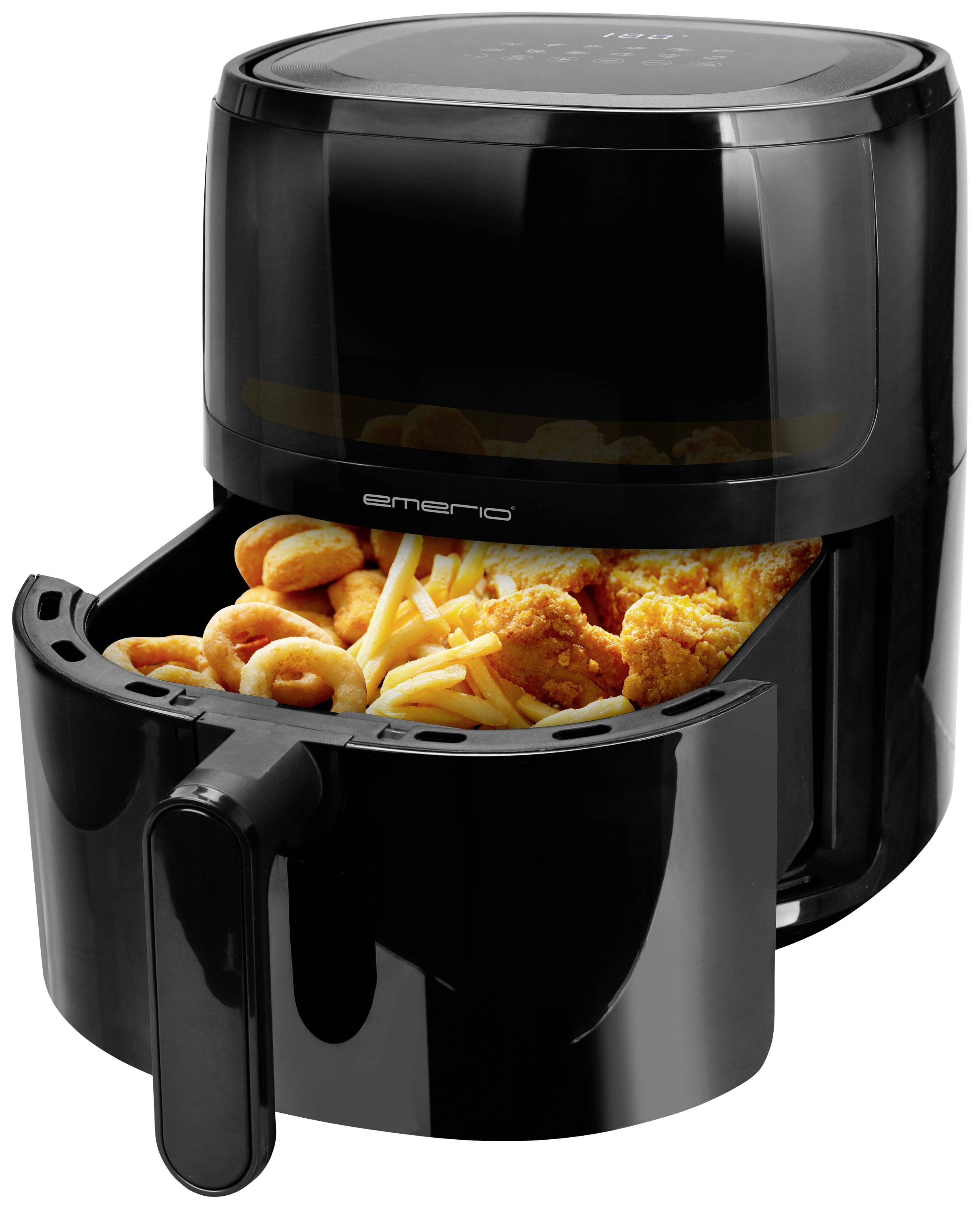 Černá horkovzdušná fritéza s otevřenou zásuvkou, naplněná hranolkami a obaženými slanými pochoutkami. Ideální pro smažení bez tuku.