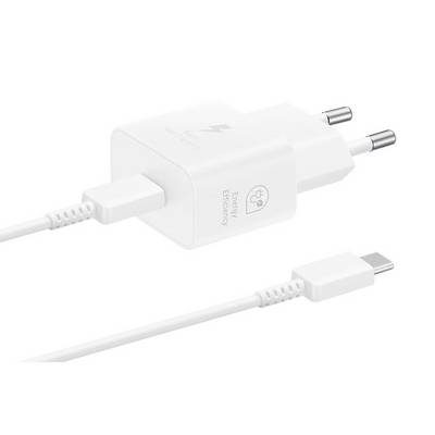 Bílá USB nabíječka s EU zástrčkou a kabelem Typ-C. Na krytu má symboly pro 'rychlé nabíjení' a 'energetickou účinnost'.