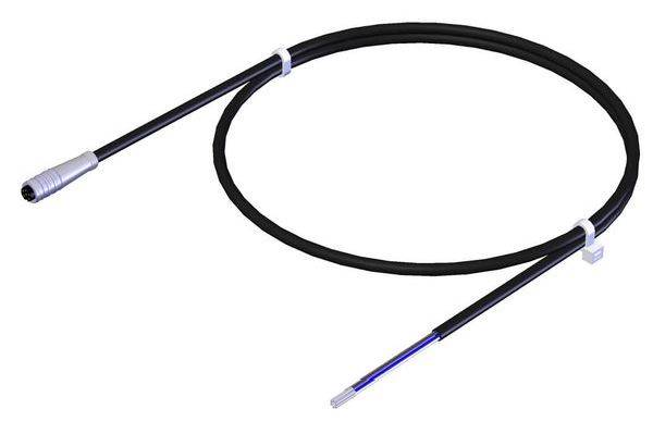 Černý kabel se stříbrnými konektory na obou koncích; pravděpodobně optický nebo datový kabel.