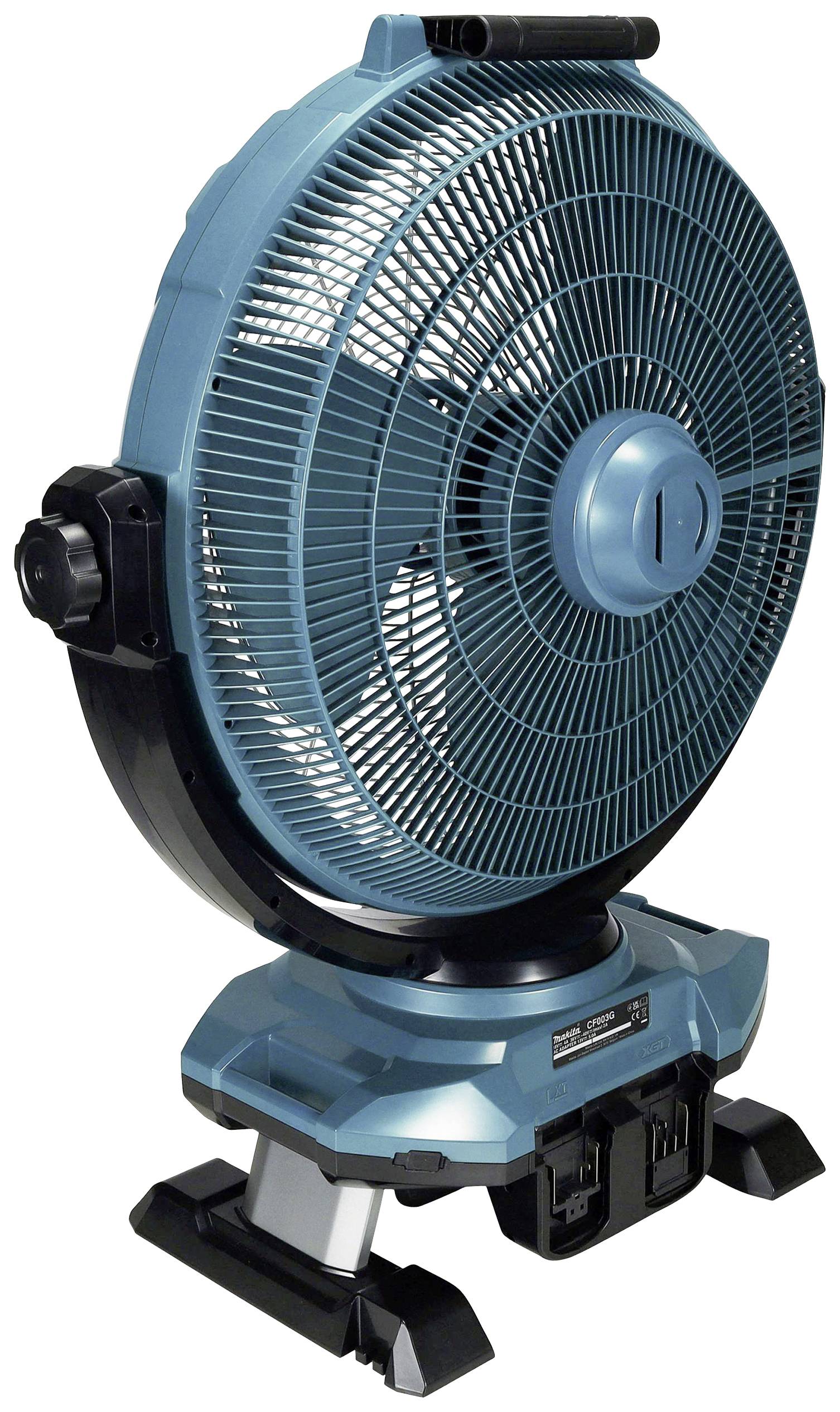 Modrý přenosný stojanový ventilátor se stabilní základnou, vhodný pro flexibilní použití uvnitř i venku.
