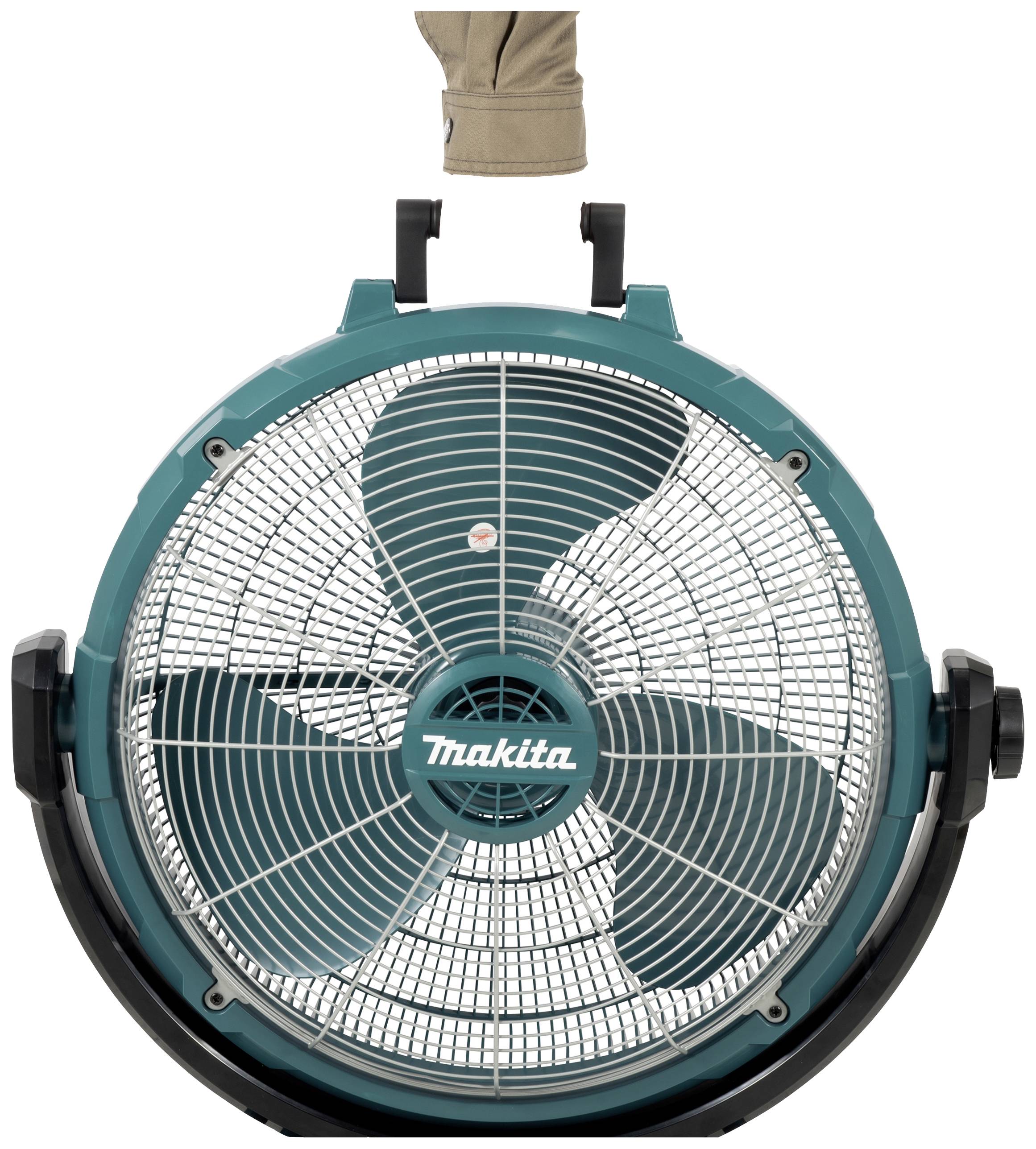 Stolní ventilátor s modrým krytem a třemi listy rotoru. Nahoře je umístěna rukojeť, která usnadňuje přepravu.