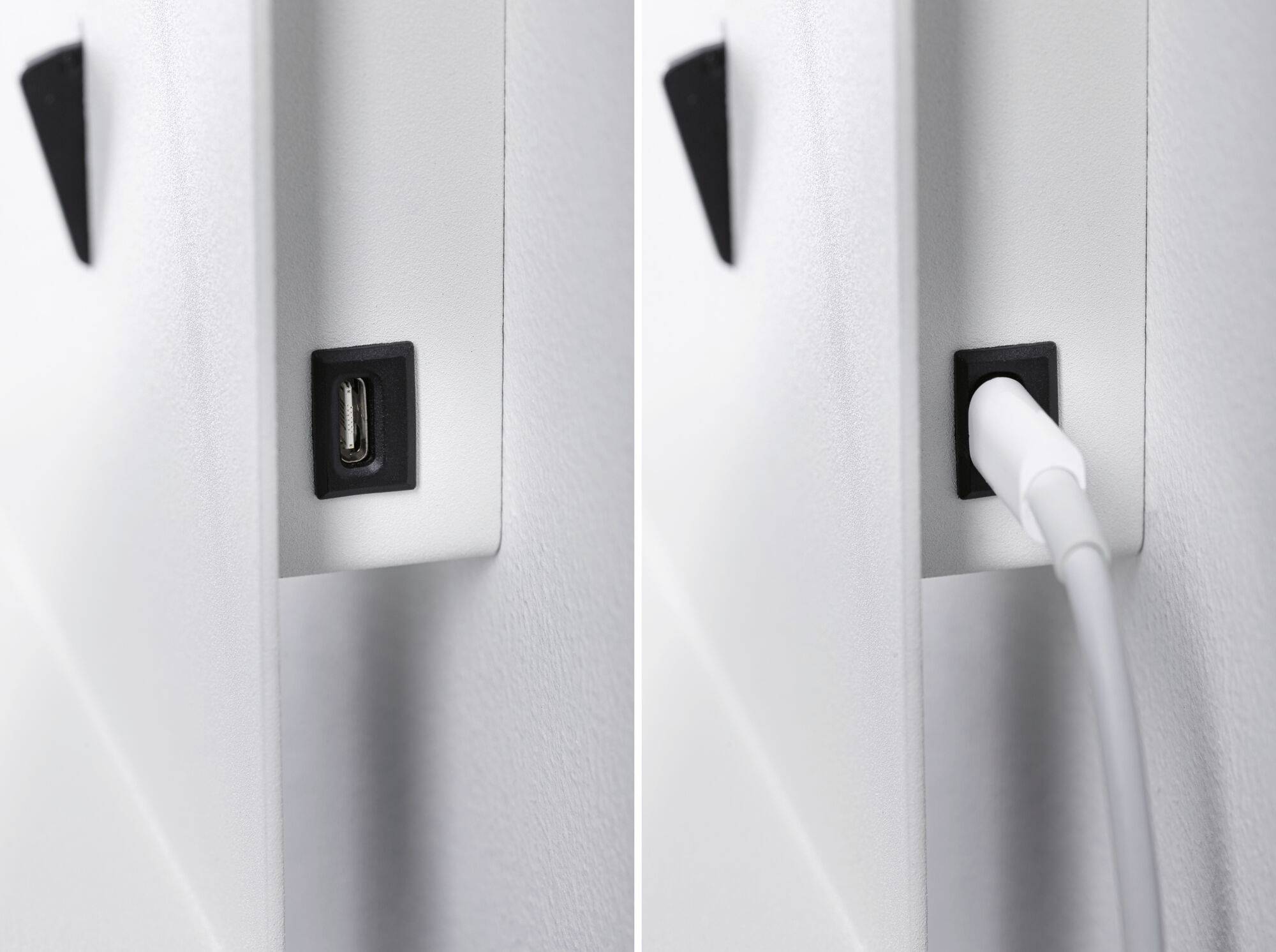Dva obrázky vedle sebe: Levý obrázek zobrazuje prázdnou USB zásuvku, pravý obrázek ukazuje kabel zasunutý do zásuvky.