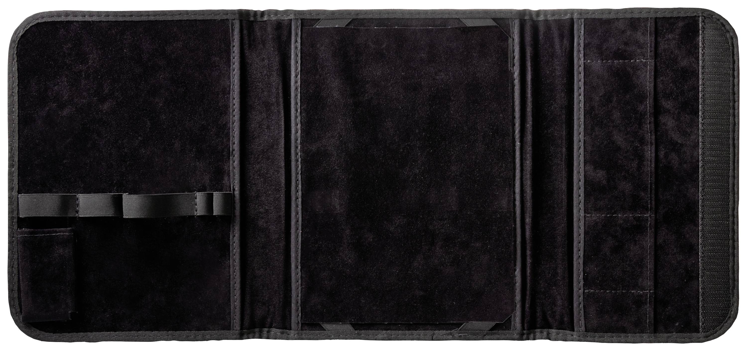 Černá prázdná organizační deska s několika přihrádkami a úchyty na vnitřní straně.