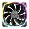 Počítačový ventilátor s RGB podsvícením, vykazuje černý design s barevným osvětleným rámečkem. Vhodný pro instalaci do počítačových skříní.