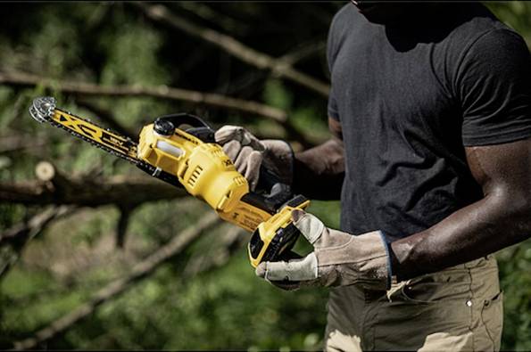 DEWALT DEWALT - DCMPS520N-XJ Akku-Astsäge 20 cm Schwert buerstenlos 18 Volt akumulátor Aku řetězová pila délka čepele 20-7