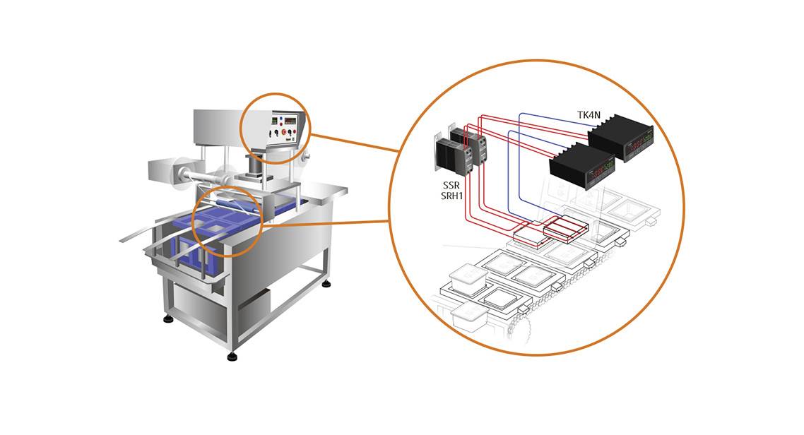 Ilustrace výrobního stroje s elektrickými komponenty a zapojením. Zobrazuje elektrické rozvaděče a propojovací linky.