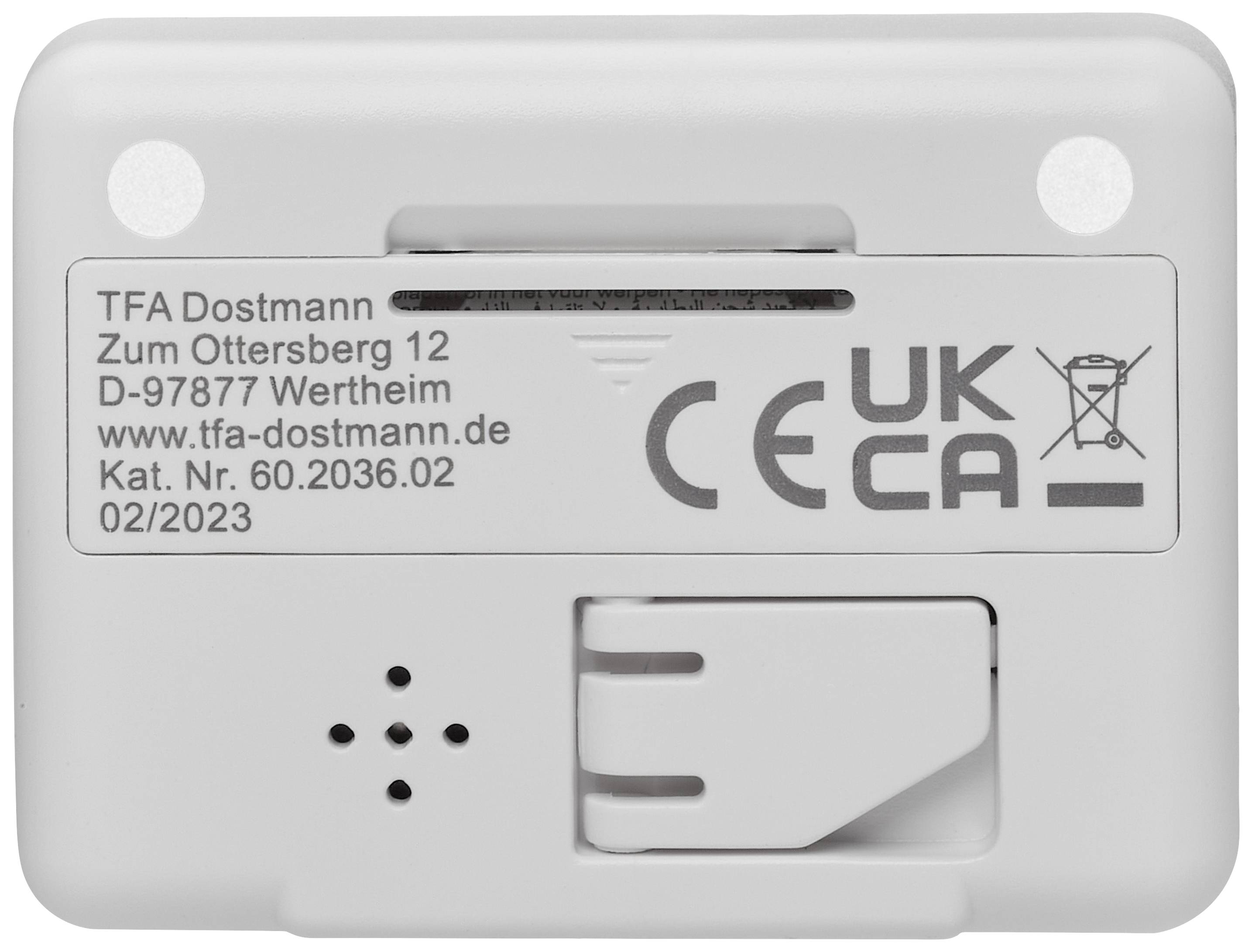 Zadní strana zařízení s označeními CE a UKCA, výrobce TFA Dostmann, adresa, webové stránky, katalogové číslo a datum 02/2023.