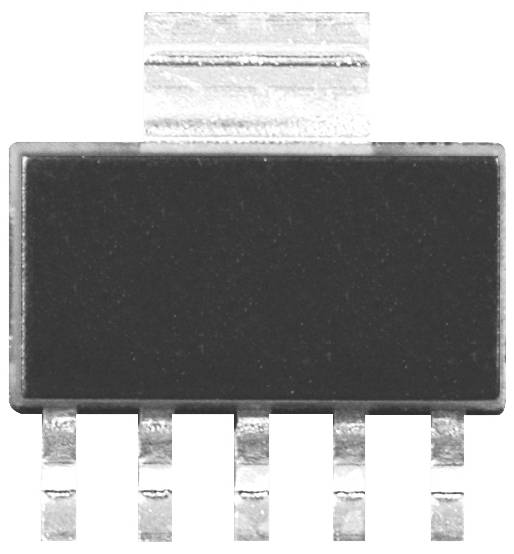 Černý integrovaný obvod (IO) s pěti stříbrnými kontaktními vývody, který se běžně používá v elektronických zařízeních.