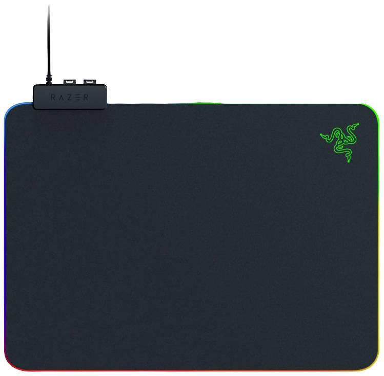 Černá herní podložka pod myš s RGB podsvícením a logem Razer v rohu.