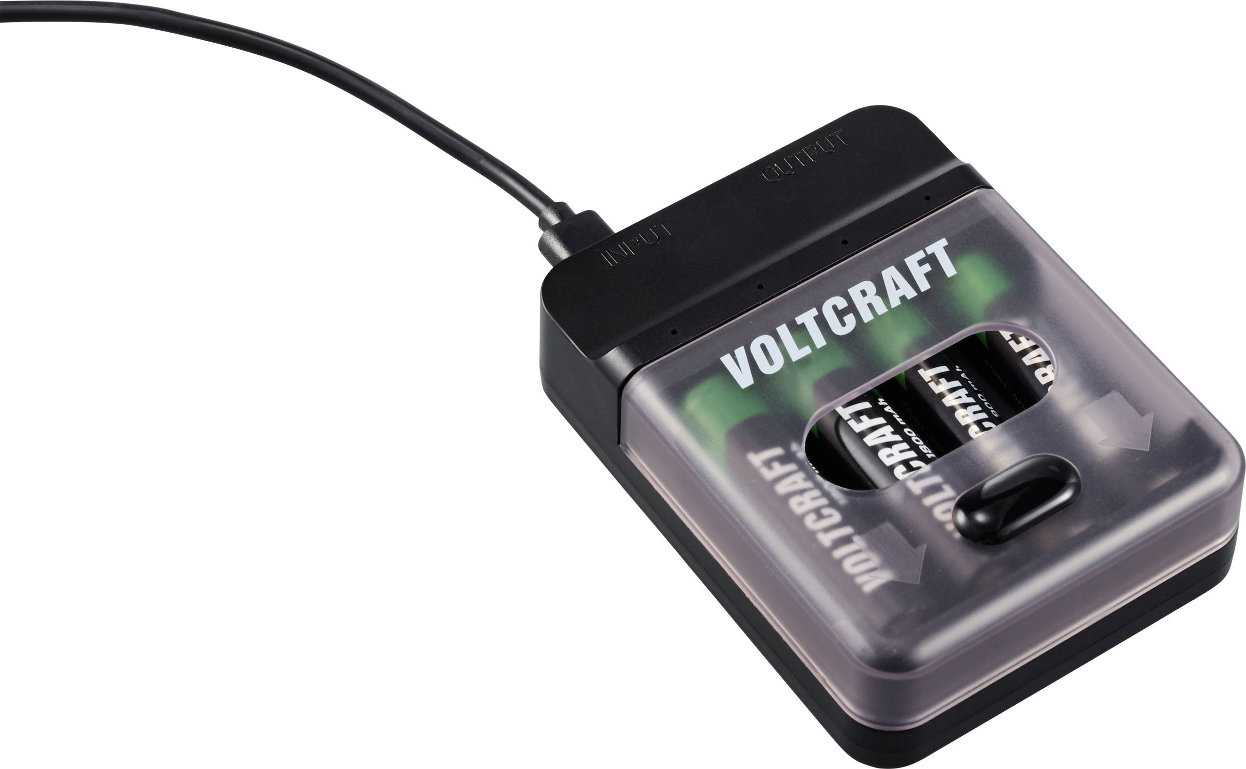 Nabíječka baterií 'VOLTCRAFT' s probíhajícím nabíjením dvou baterií AA a dvou baterií AAA.