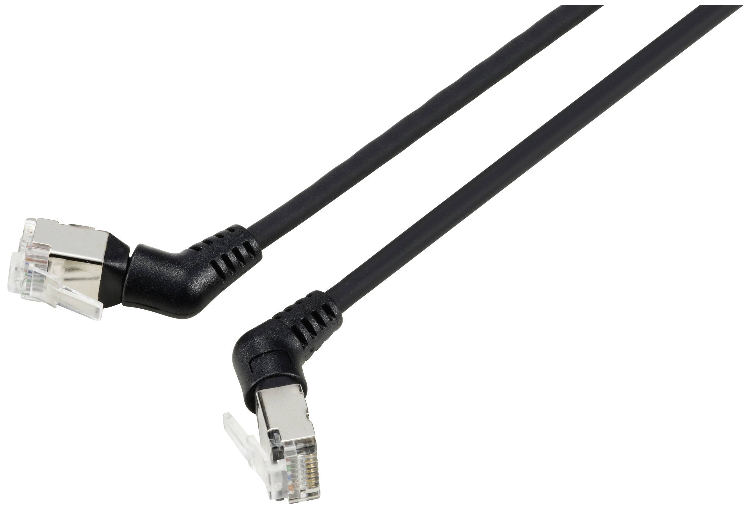Černý síťový kabel se dvěma konektory, každý s průhledným plastovým krytem, je zobrazen na bílém pozadí.