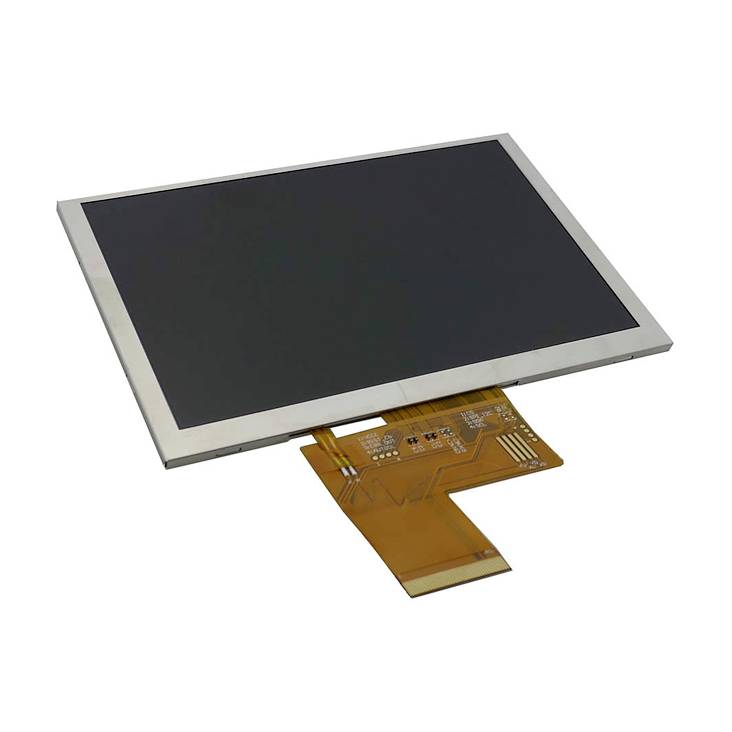 Obdélníkový LCD displej s flexibilním oranžovohnědým připojovacím kabelem umístěný pod ním na neutrálním pozadí.