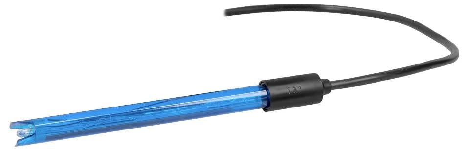 Modrý pH elektrodový senzor s černým kabelem, určený pro měření kyselosti nebo zásaditosti roztoků.