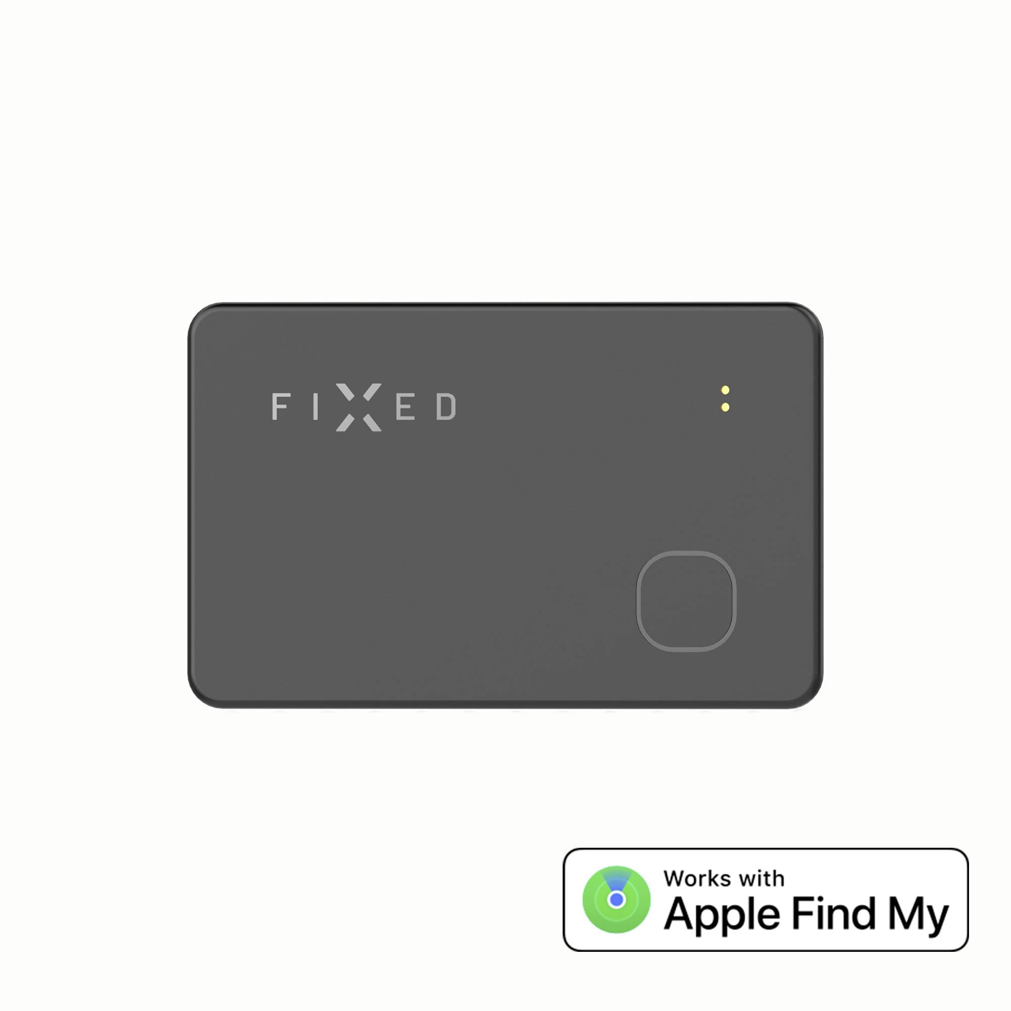 Tmavě šedá karta s nápisem 'FIXED'. Vpravo dole je umístěn kruh. Pod ním stojí 'Funguje s Apple Find My'.