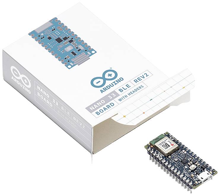 Arduino Nano 33 BLE v otevřeném obalu. Malá vývojová deska má zelenou desku plošných spojů s početným počtem připojení.