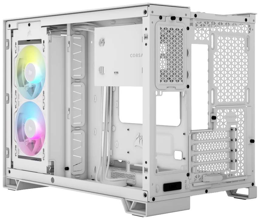 Bílá počítačová skříň s dvěma RGB ventilátory na přední straně. Skříň je otevřená a odhaluje vnitřní strukturu pro montáž komponent.